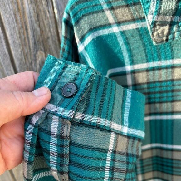 No Boundaries plaid button down size xxl - Picture 4 of 8